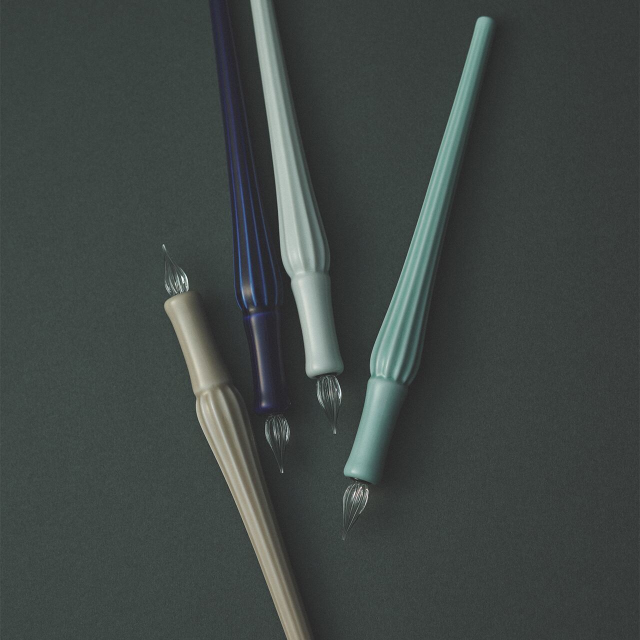 Arita Yaki(ware) Body Glass Dip Pen - Light Gray -, Japanese glass dip pen