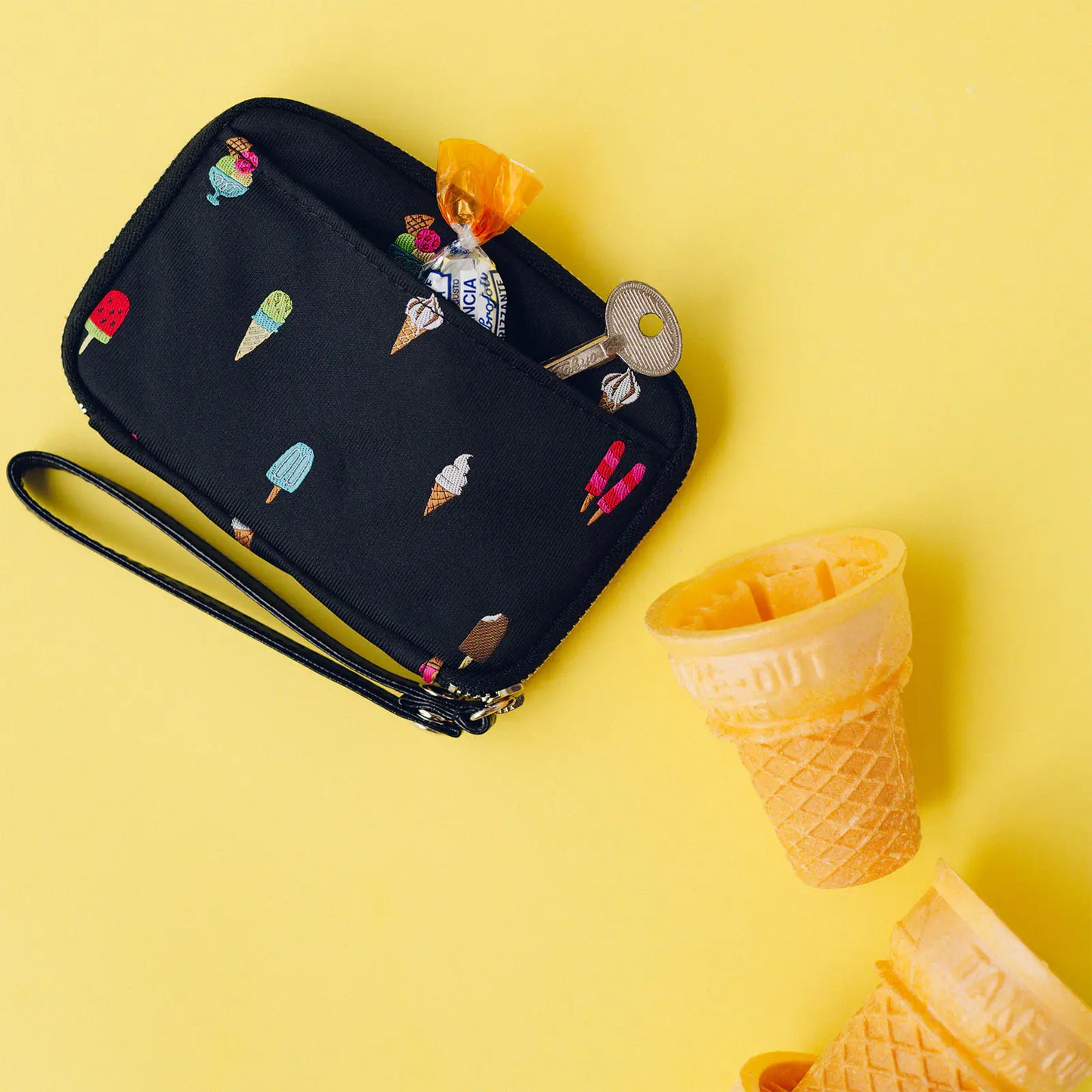 Bow & Tie: Happy Ice Cream Drawer Pouch Pocket,  Hobonichi Drawer Pouch Pocket