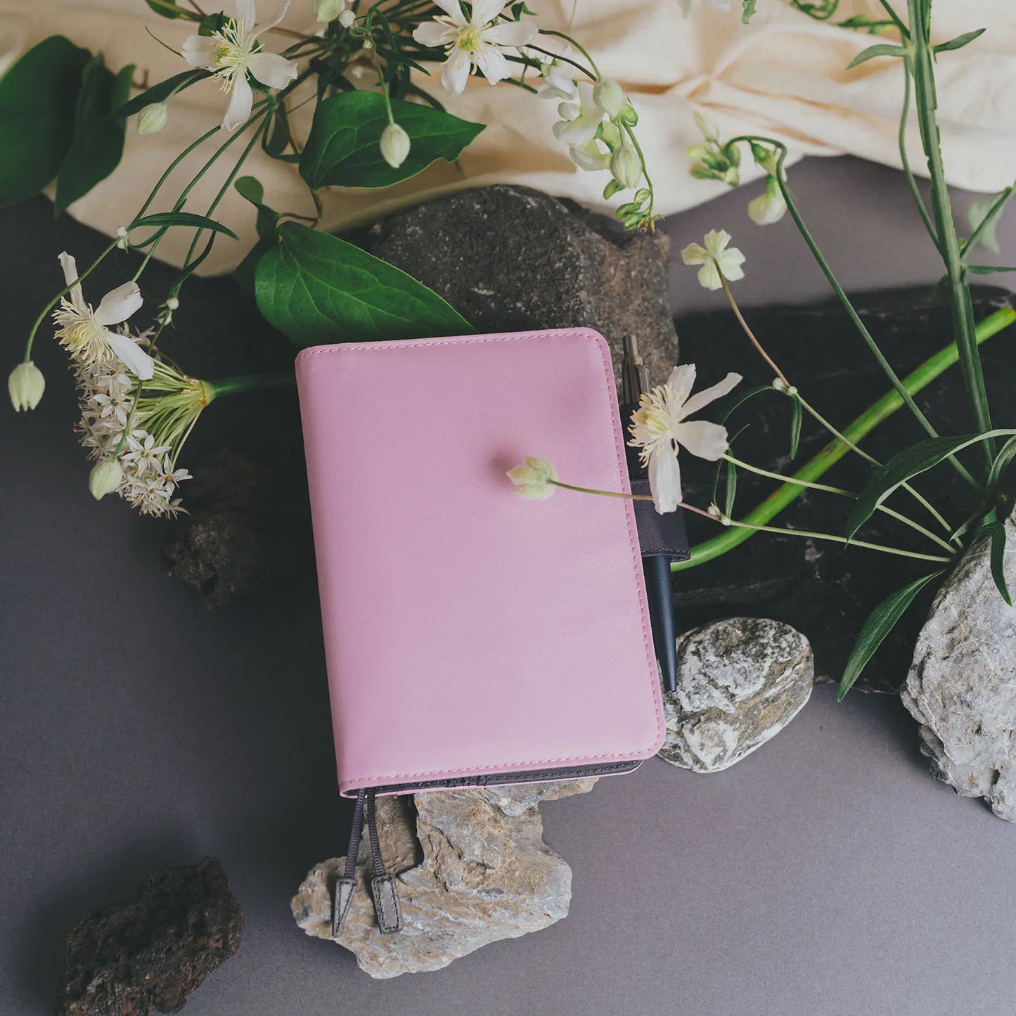 Colors: Charcoal Fairy [Hobonichi Original (A6) Techo Cover] (Cover Only)