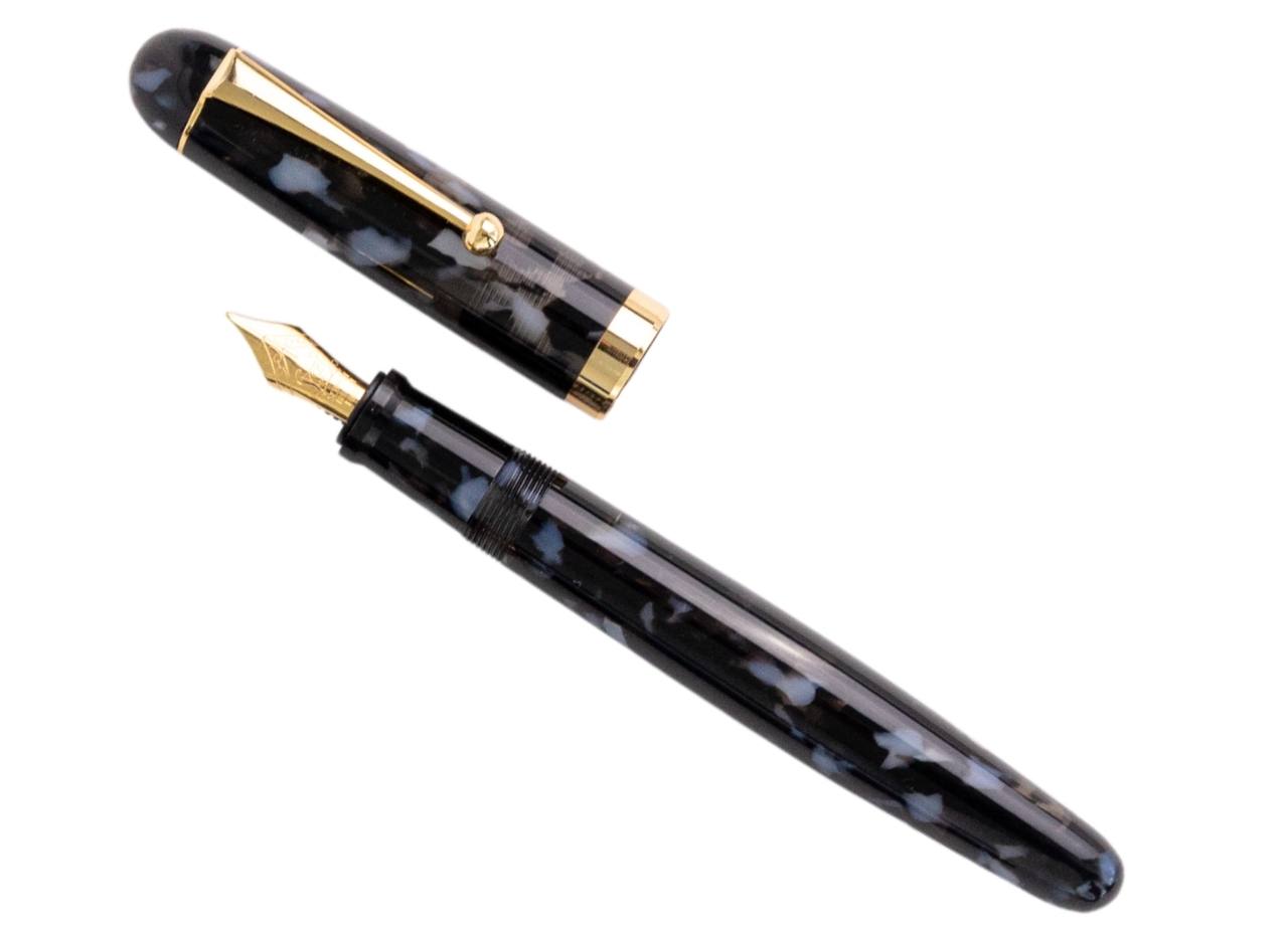 Fountain Pen - Fine Nib / Black -, Handmade in Japan