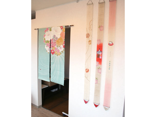 Hand-dyed Linen Japanese Narrow Tapestry - Odairi-sama and Ohina-sama(emperor and empress) -, Kyoto Noren, Japanese wall hanging scroll