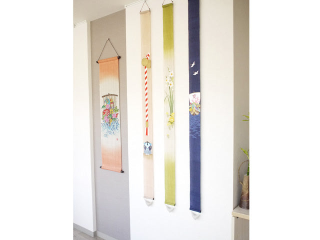 Hand-dyed Linen Japanese Narrow Tapestry - Narcissus and Adonis Ramosa -, Kyoto Noren, Japanese wall hanging scroll