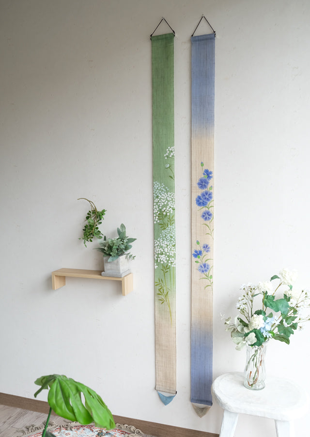 Hand-dyed Linen Japanese Narrow Tapestry - Cornflower -, Kyoto Noren, Japanese wall hanging scroll