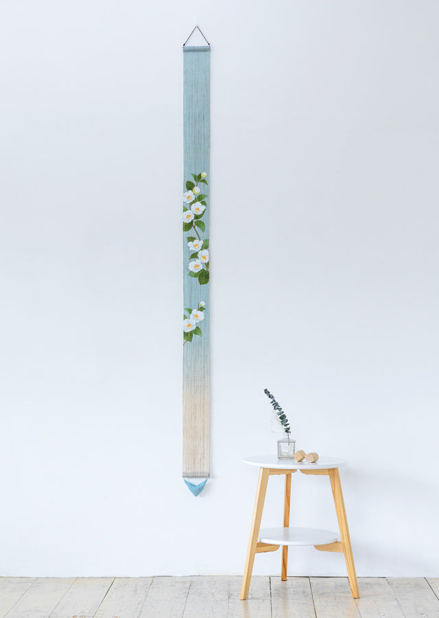 Hand-dyed Linen Japanese Narrow Tapestry - Stewartia Monadelpha -, Kyoto Noren, Japanese wall hanging scroll