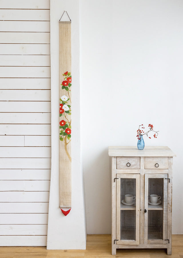 Hand-drawn and Hand-dyed Linen Japanese Narrow Tapestry - Camellia -, Kyoto Noren, Japanese wall hanging scroll
