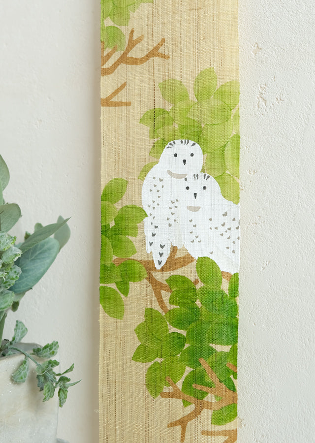 Hand-dyed Linen Japanese Narrow Tapestry - Snowy Owl -, Kyoto Noren, Japanese wall hanging scroll