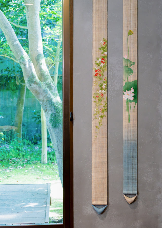 Hand-dyed Linen Japanese Narrow Tapestry - Cypress Vine / Ecru  -, Kyoto Noren, Japanese wall hanging scroll
