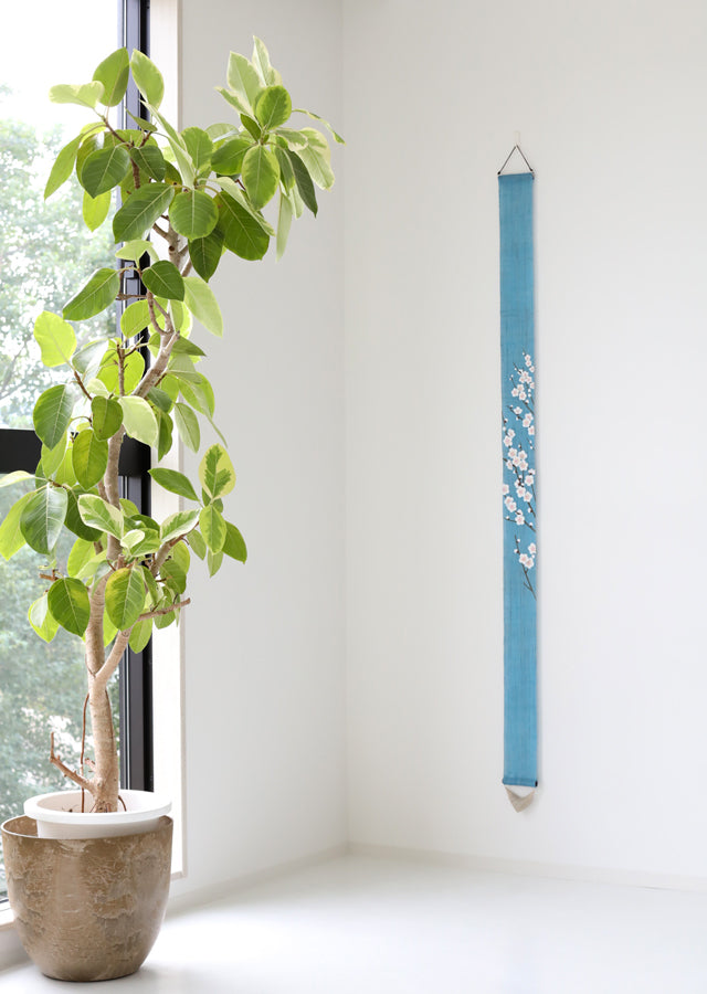 Hand-dyed Linen Japanese Narrow Tapestry - Japanese Apricot -, Kyoto Noren, Japanese wall hanging scroll