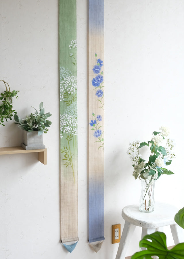 Hand-dyed Linen Japanese Narrow Tapestry - Cornflower -, Kyoto Noren, Japanese wall hanging scroll