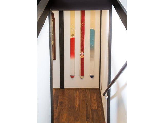 Hand-dyed Linen Japanese Narrow Tapestry - Red Mt. Fuji -, Kyoto Noren, Japanese wall hanging scroll