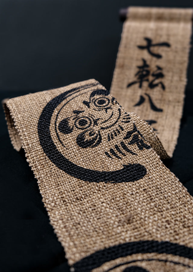Hand-dyed Linen Japanese Narrow Tapestry 120cm - Daruma -, Kyoto Noren, Japanese wall hanging scroll