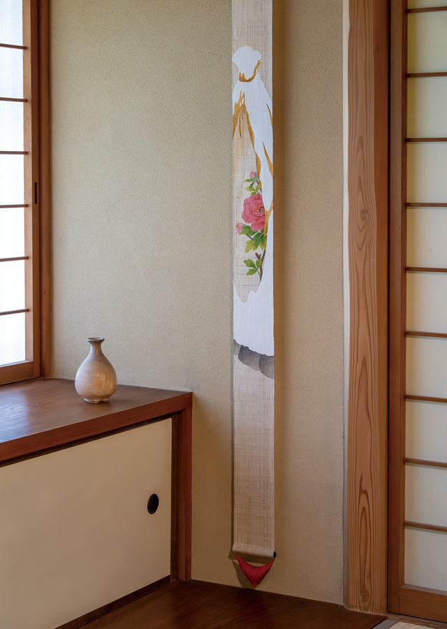 Hand-dyed Linen Japanese Narrow Tapestry - Winter Peony -, Kyoto Noren, Japanese wall hanging scroll