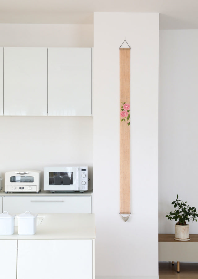 Hand-dyed Linen Japanese Narrow Tapestry - Camellia Otome -, Kyoto Noren, Japanese wall hanging scroll