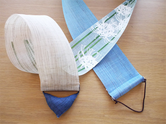 Hand-dyed Linen Japanese Narrow Tapestry - White Spider Lily -, Kyoto Noren, Japanese wall hanging scroll