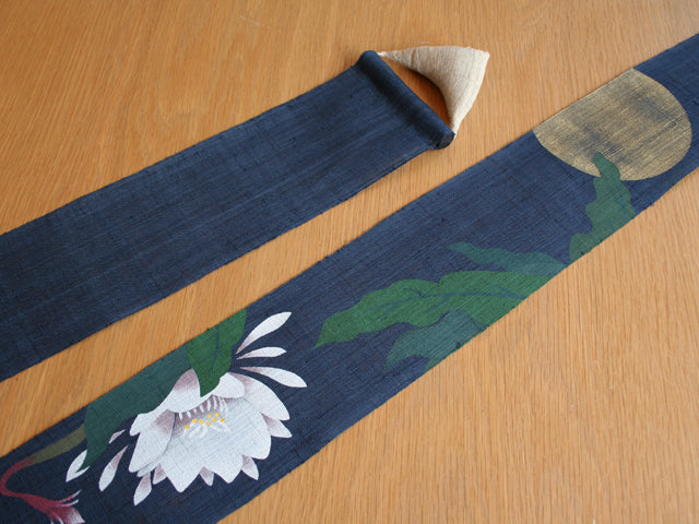 Hand-dyed Linen Japanese Narrow Tapestry - Queen of the Night -, Kyoto Noren, Japanese wall hanging scroll