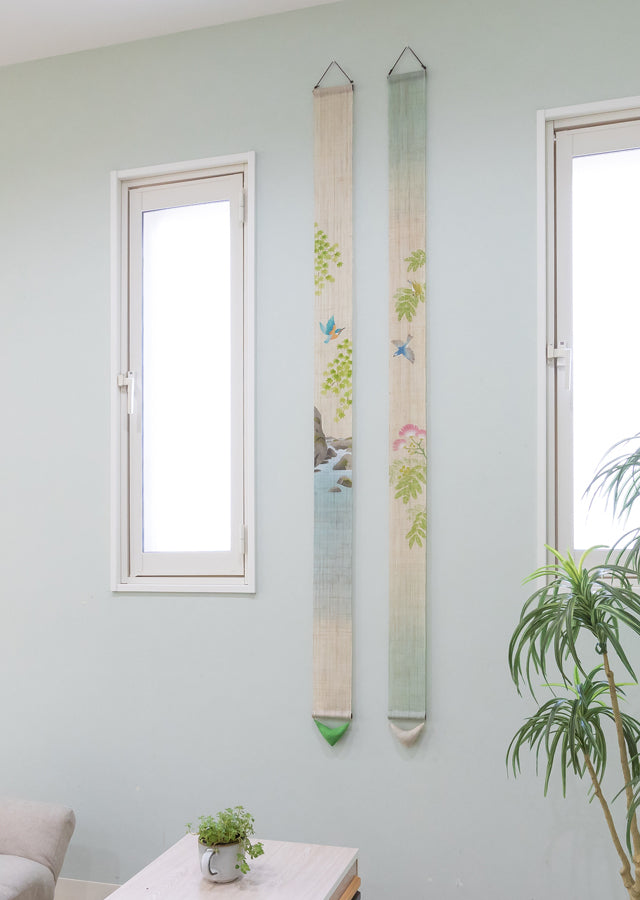 Hand-dyed Linen Japanese Narrow Tapestry - Red-Flanked Bluetail -, Kyoto Noren, Japanese wall hanging scroll