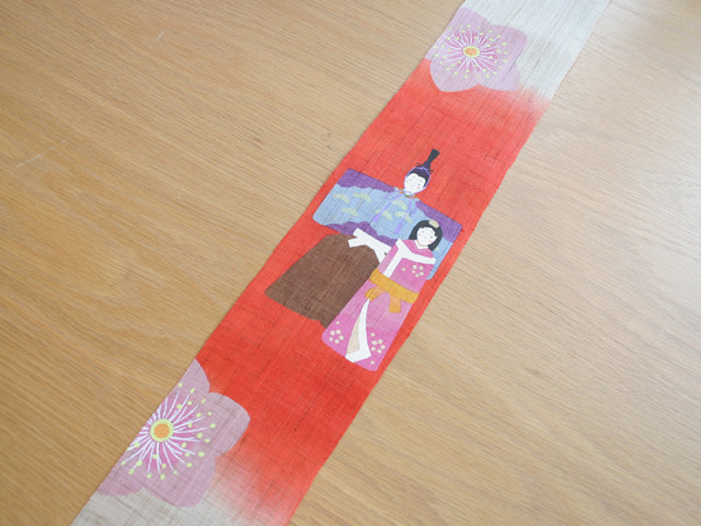 Hand-dyed Linen Japanese Narrow Tapestry - Odairi-sama and Ohina-sama(emperor and empress) -, Kyoto Noren, Japanese wall hanging scroll