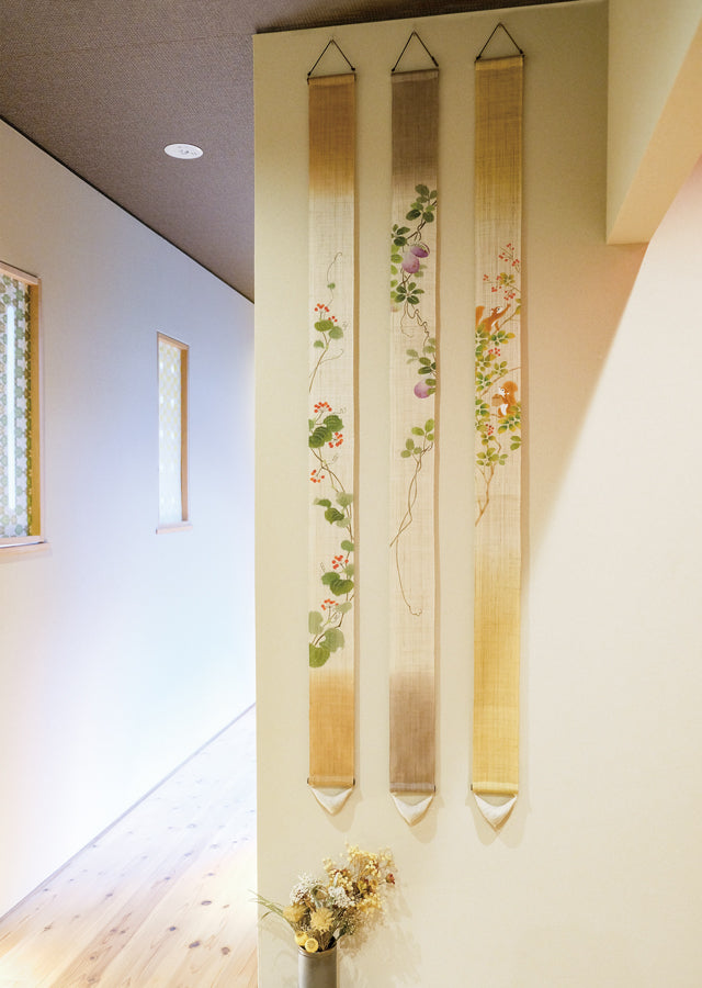 Hand-dyed Linen Japanese Narrow Tapestry - Chocolate Vine -, Kyoto Noren, Japanese wall hanging scroll