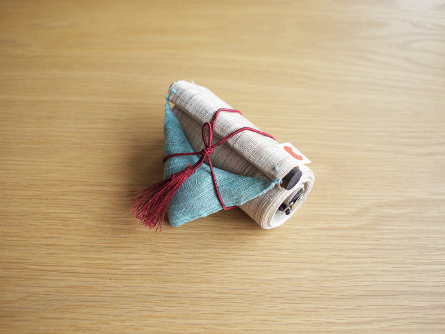 Hand-dyed Linen Japanese Narrow Tapestry - Goldfish -, Kyoto Noren, Japanese wall hanging scroll