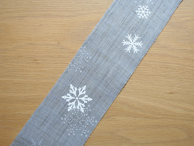 Hand-dyed Linen Japanese Narrow Tapestry - Snow Tree -, Kyoto Noren, Japanese wall hanging scroll
