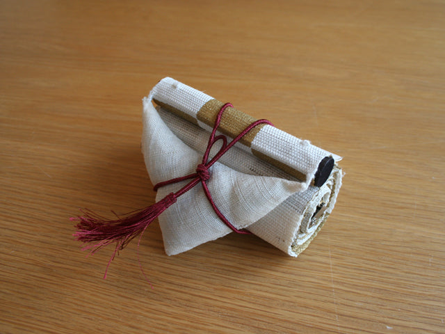 Hand-dyed Linen Japanese Narrow Tapestry - Japanese Check Pattern / Gold -, Kyoto Noren, Japanese wall hanging scroll