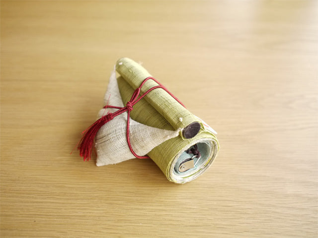 Hand-dyed Linen Japanese Narrow Tapestry - Yellow Sorrel -, Kyoto Noren, Japanese wall hanging scroll