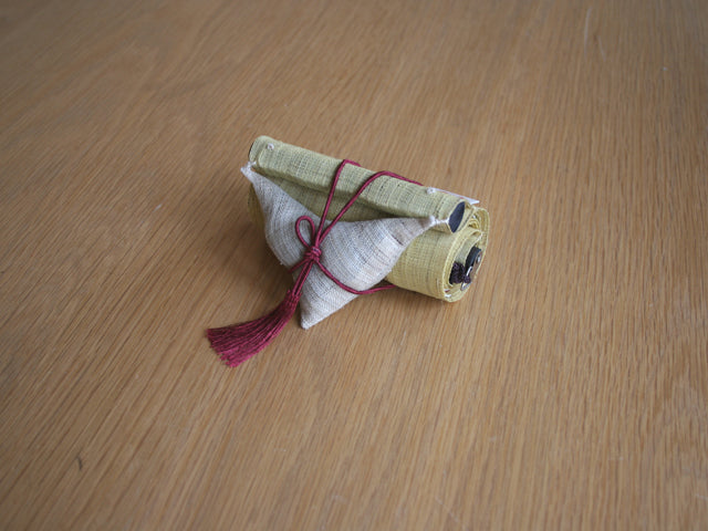 Hand-dyed Linen Japanese Narrow Tapestry - Fujin & Raijin(Wind God & Thunder God) -, Kyoto Noren, Japanese wall hanging scroll
