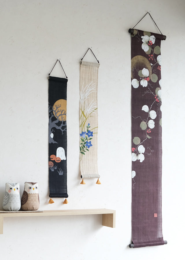 Hand-dyed Linen Japanese Small Tapestry - Japanese Pampas Grass and Balloon Flower -, Kyoto Noren, Japanese wall hanging scroll
