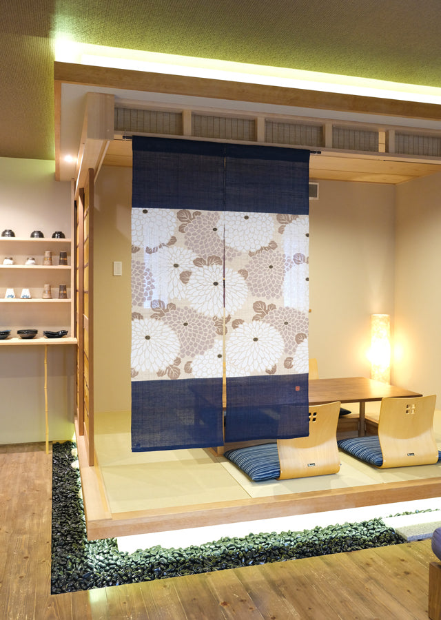 Hand-dyed Linen Noren (Japanese Doorway Curtain) - Chrysanthemum / Lapis Lazuli - , Kyoto Noren