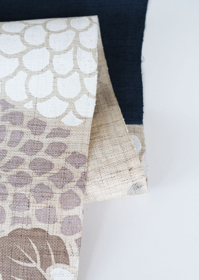 Hand-dyed Linen Noren (Japanese Doorway Curtain) - Chrysanthemum / Lapis Lazuli - , Kyoto Noren