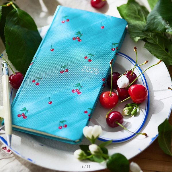 Sale! Hobonichi Techo 2025 Bow & Tie: Cherry Weeks Hardcover Book / Weekly Horizontal / January start / Monday start - English Edition