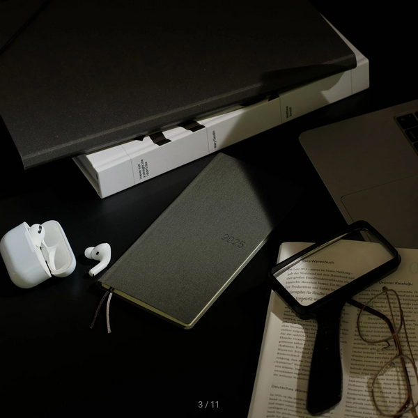 Sale! Hobonichi Techo 2025 Colors: Smoke Gray Weeks Hardcover Book / Weekly Horizontal / January start / Monday start - English Edition