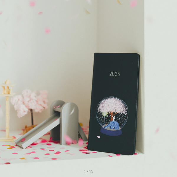 Sale! Hobonichi Techo 2025 Hiroko Kubota: Night Cherry Blossom Snow Globe Weeks Hardcover Book / Weekly Horizontal / January start / Monday start - English Edition