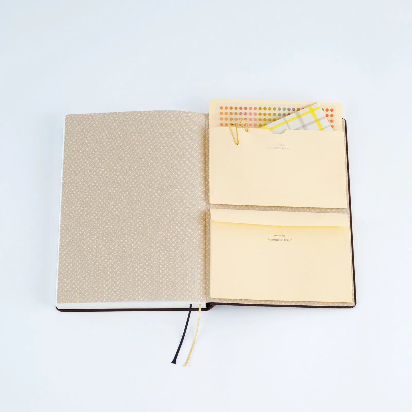Hobonichi: Pocket Envelope For A6 Size / A5 Size / Weeks, 2027 Hobonichi Accessories