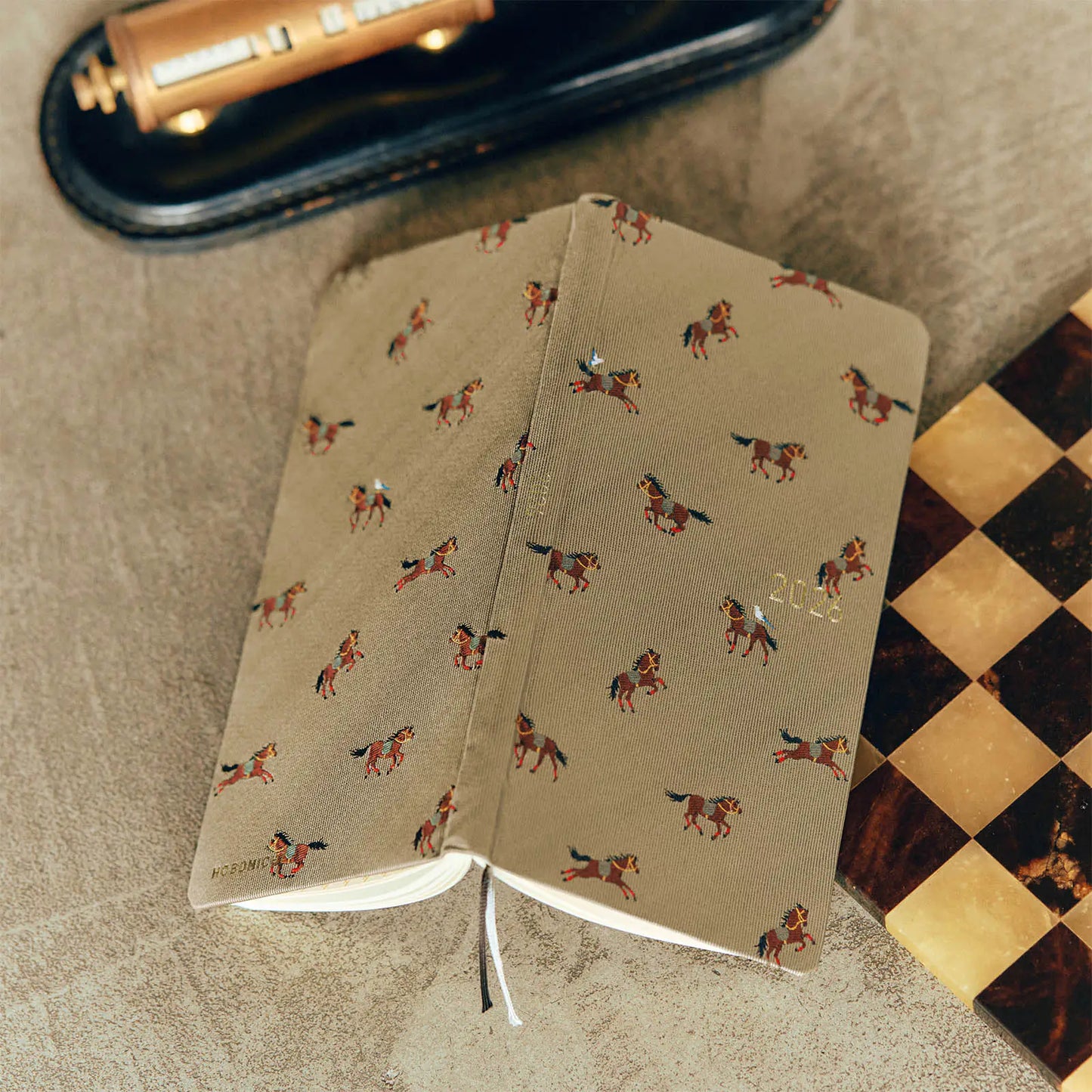 Weeks MEGA, Hobonichi Techo 2026 Bow & Tie: Galloping Horses Weeks Mega Hardcover Book / Weekly Horizontal / Jan start / Mon start - English Edition