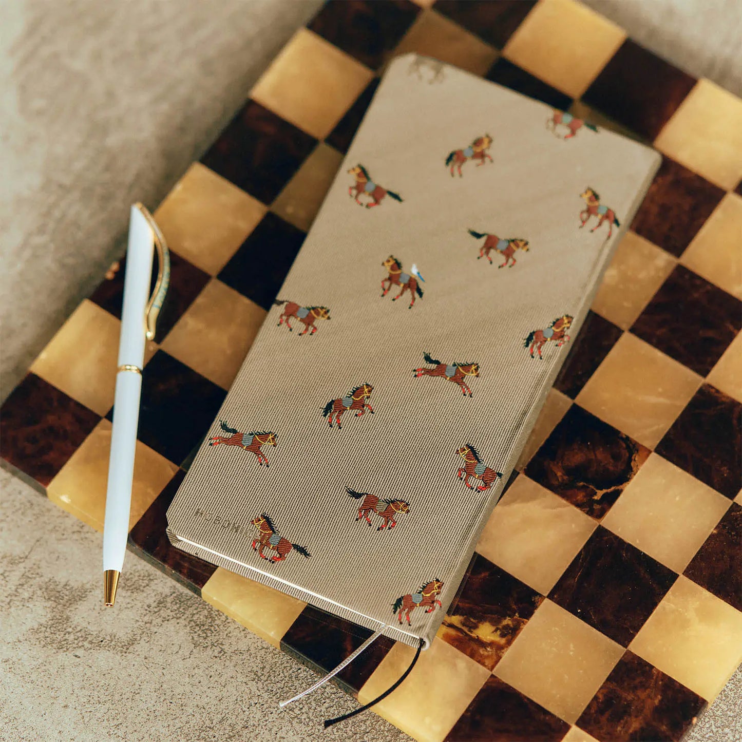 Weeks MEGA, Hobonichi Techo 2026 Bow & Tie: Galloping Horses Weeks Mega Hardcover Book / Weekly Horizontal / Jan start / Mon start - English Edition