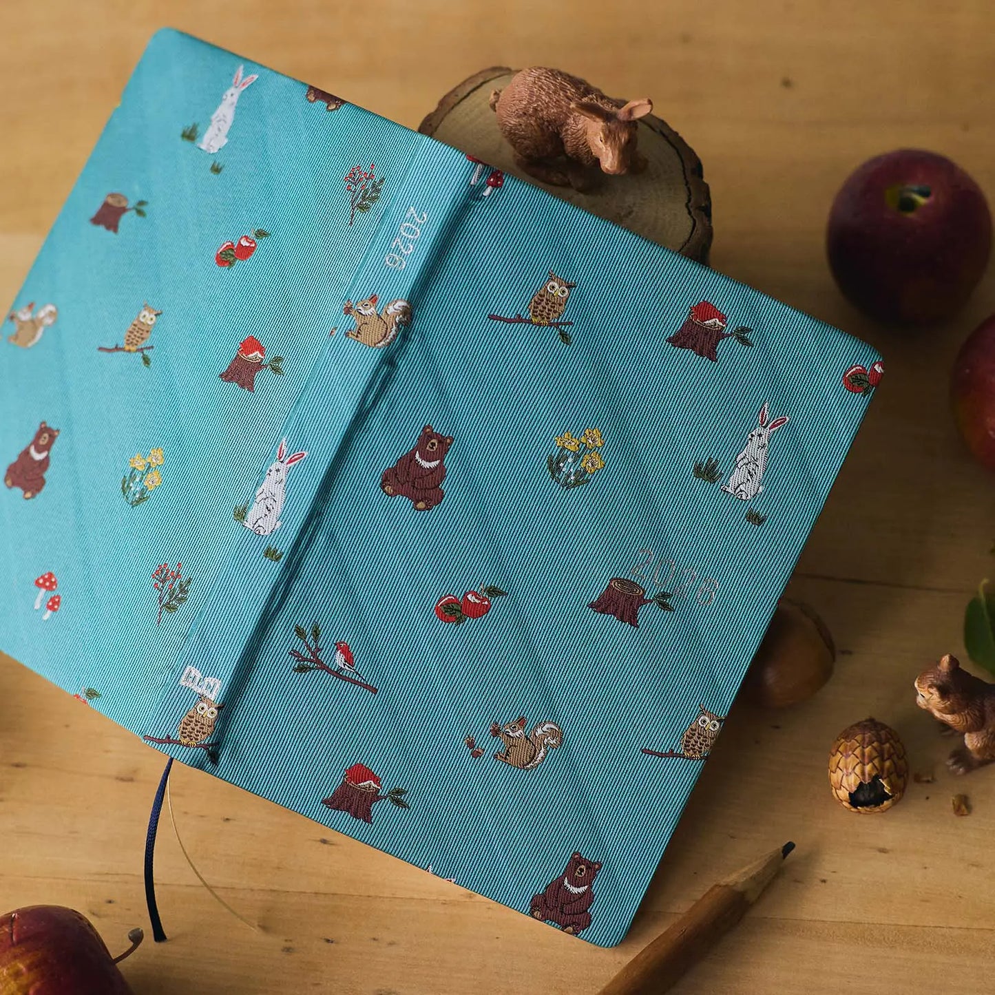 PRE-ORDER Hobonichi Techo 2026 Bow & Tie: In the Forest HON  / A6 Size / Daily / Jan start / Mon start - English Edition