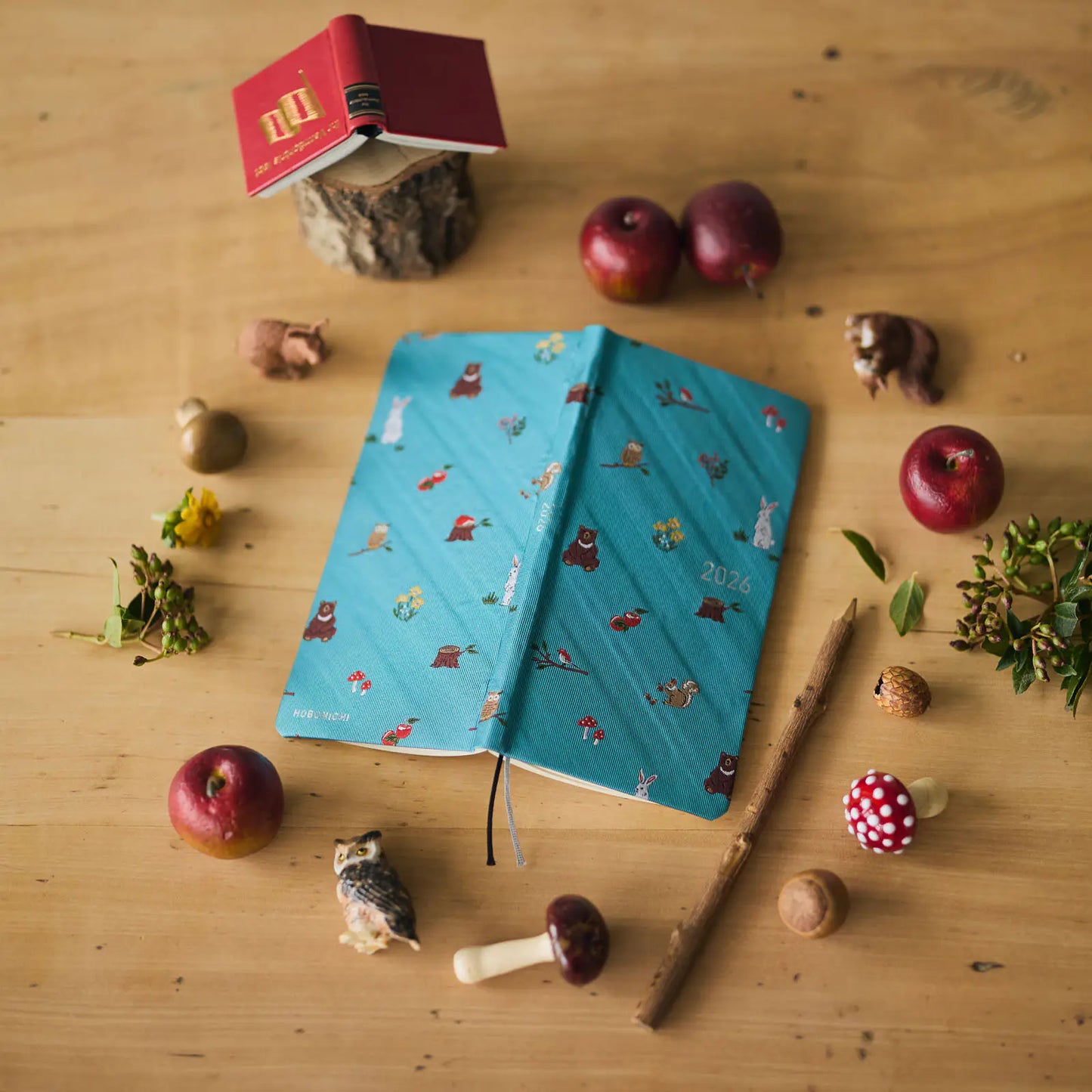 Weeks MEGA, Hobonichi Techo 2026 Bow & Tie: In the Forest Weeks Mega Hardcover Book / Weekly Horizontal / Jan start / Mon start - English Edition