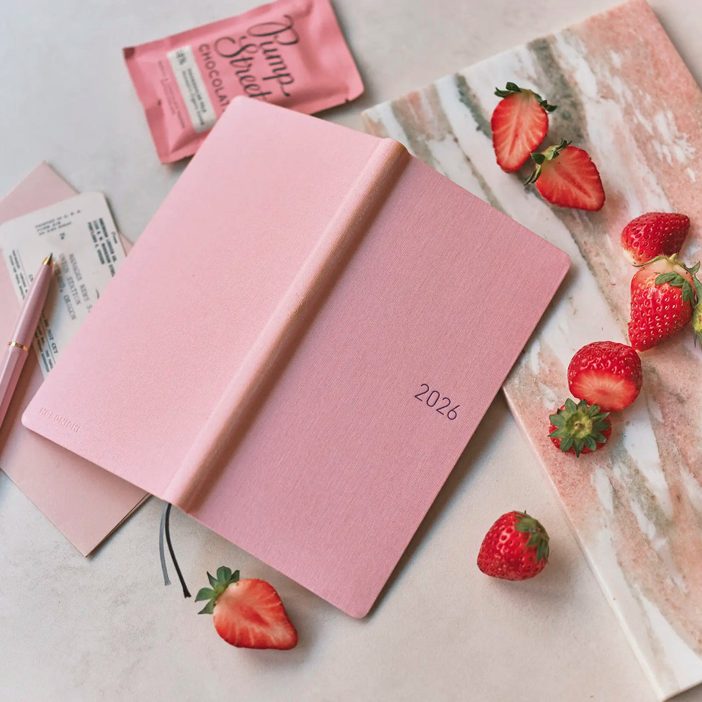 Weeks MEGA, Hobonichi Techo 2026 Colors: Strawberry Milk Weeks Mega Hardcover Book / Weekly Horizontal / Jan start / Mon start - English Edition