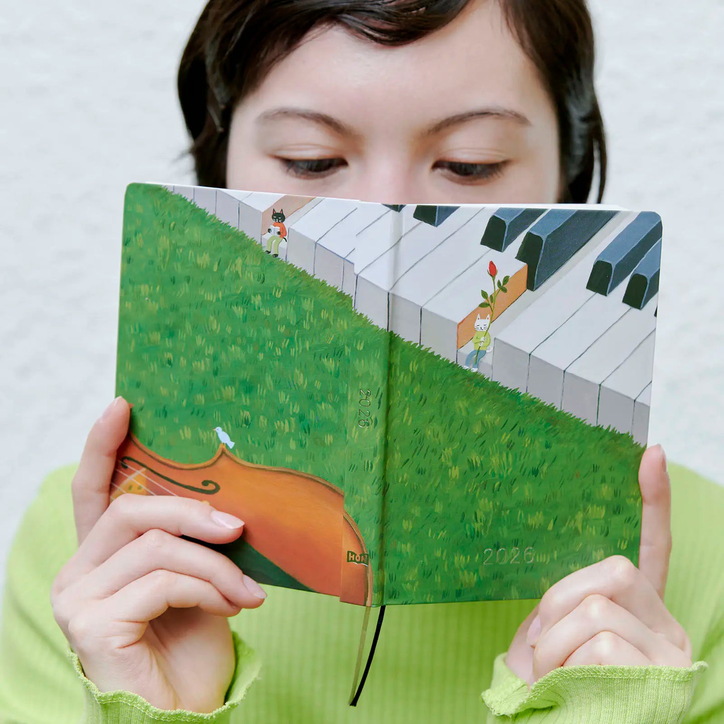 PRE-ORDER Hobonichi Techo 2026 Hiroko Kubota: Waiting on the Chord HON  / A6 Size / Daily / Jan start / Mon start - English Edition