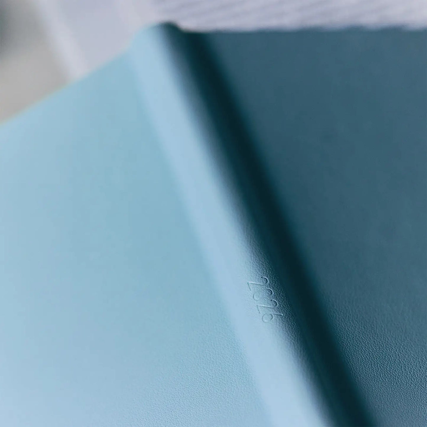 Hobonichi Techo 2026 Leather: Snow Blue Weeks Hardcover Book / Weekly Horizontal / Jan start / Mon start - English Edition