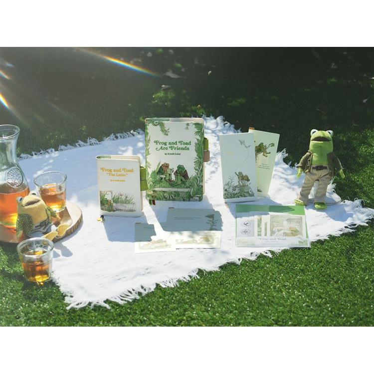 Hobonichi Techo 2026 Loft Exclusives edition - Frog and Toad A6 Original Size Cover (The Letter) with Pencil Board