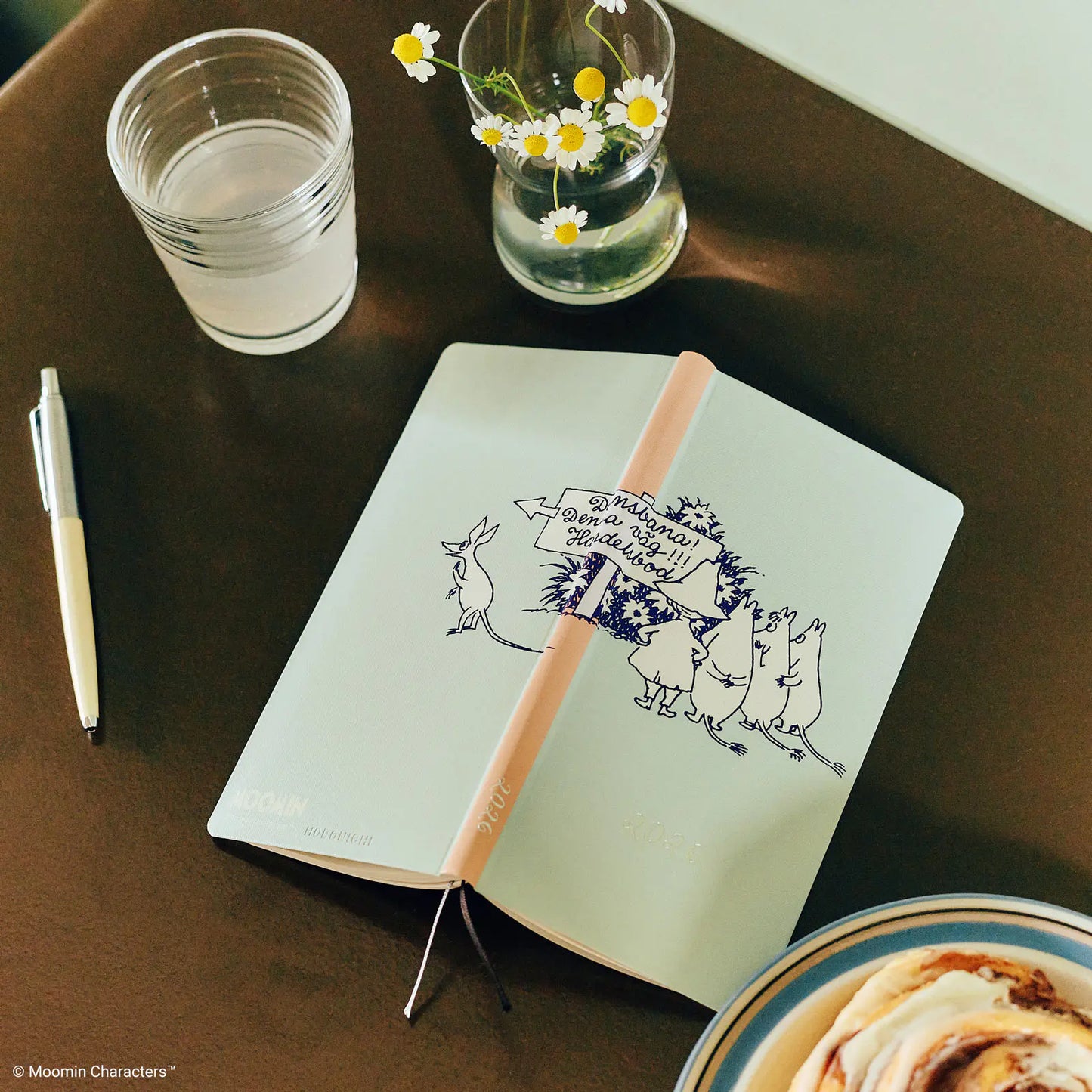 Hobonichi Techo 2026 Moomin: To the Outdoor Dance Hall Weeks Hardcover Book / Weekly Horizontal / Jan start / Mon start - English Edition