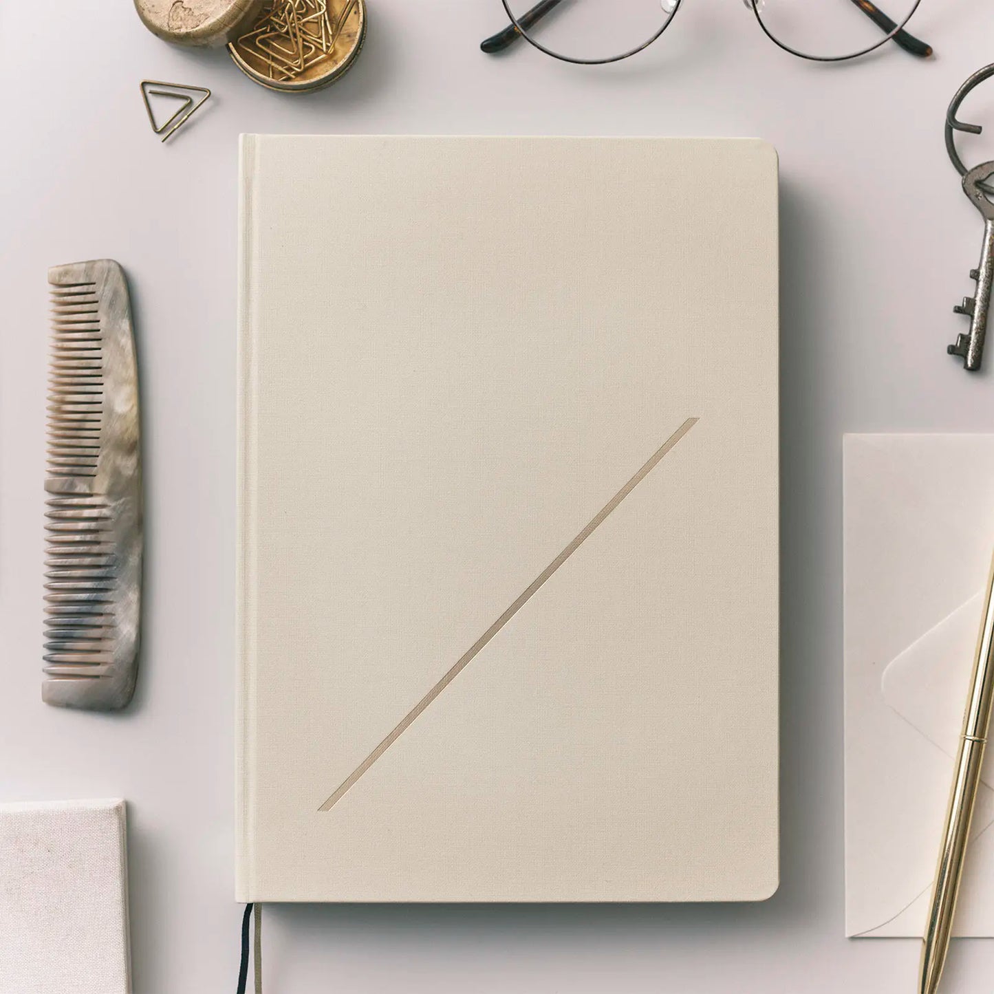 Hobonichi Techo 2026 Slash (Ivory) HON  / A5 Size / Daily / Jan start / Mon start - English Edition