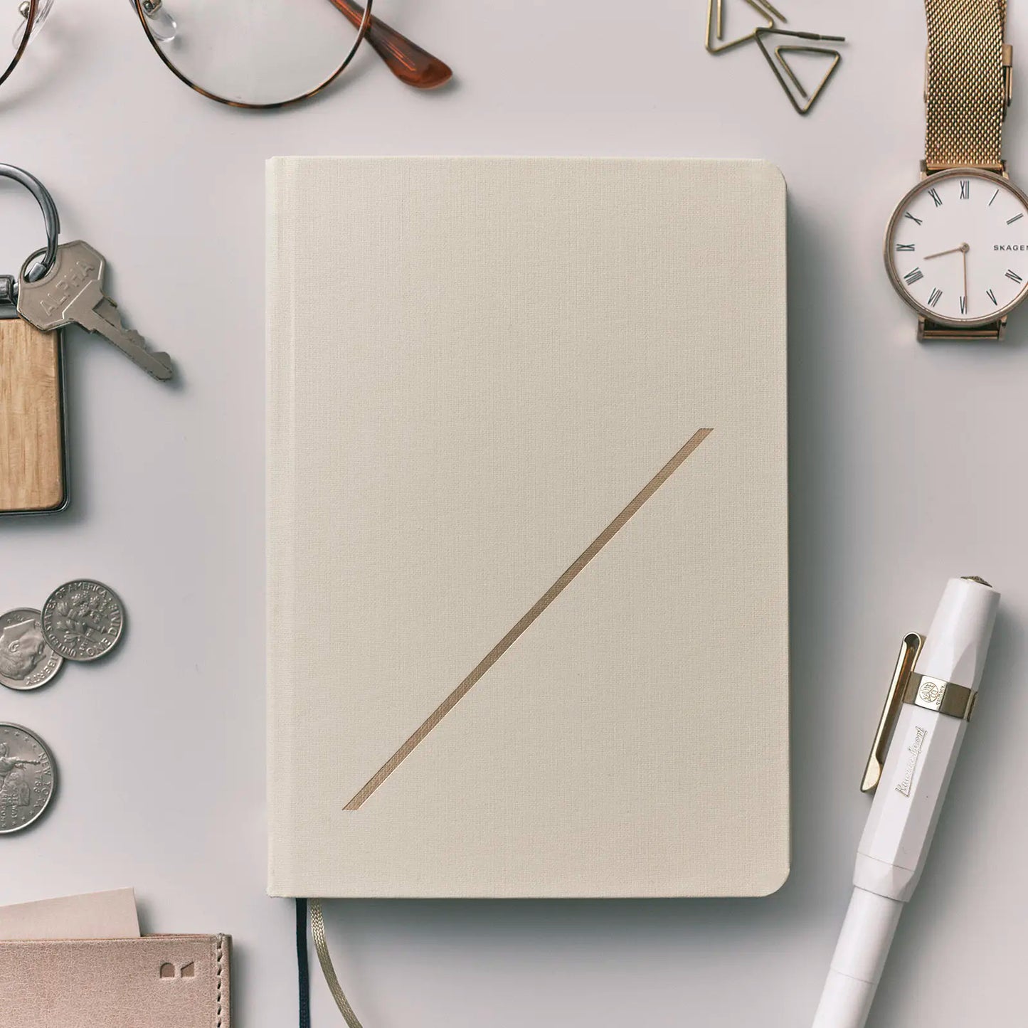 PRE-ORDER Hobonichi Techo 2026 Slash (Ivory) HON / A6 Size / Daily / Jan start / Mon start - English Edition
