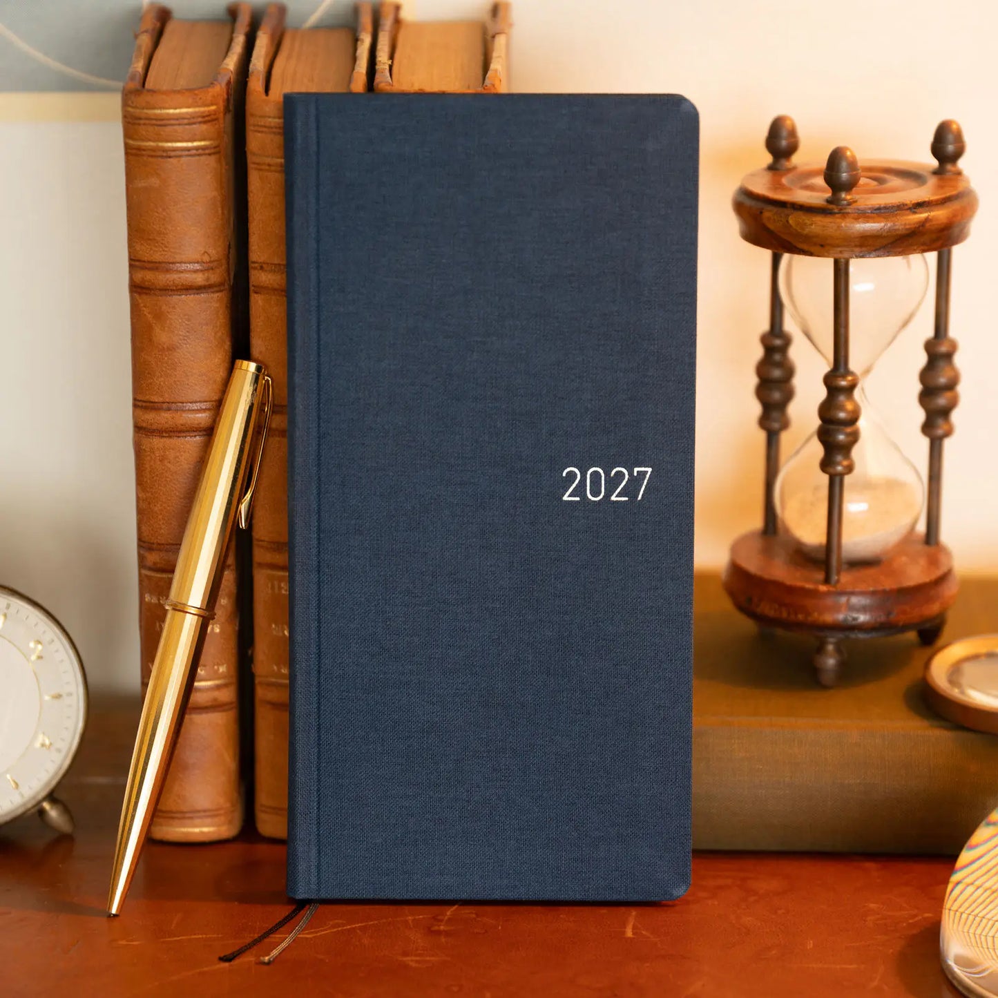 Hobonichi Techo 2027 Colors: Midnight Blue Weeks Hardcover Book / Weekly Horizontal / Jan start / Mon start - English Edition