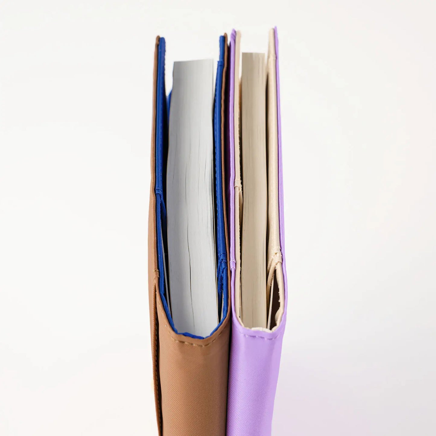 Hobonichi Techo 2027 Japanese Cousin Avec Books A5 size / Daily 6-month x 2 book set / Jan start / Mon start - Japanese Edition