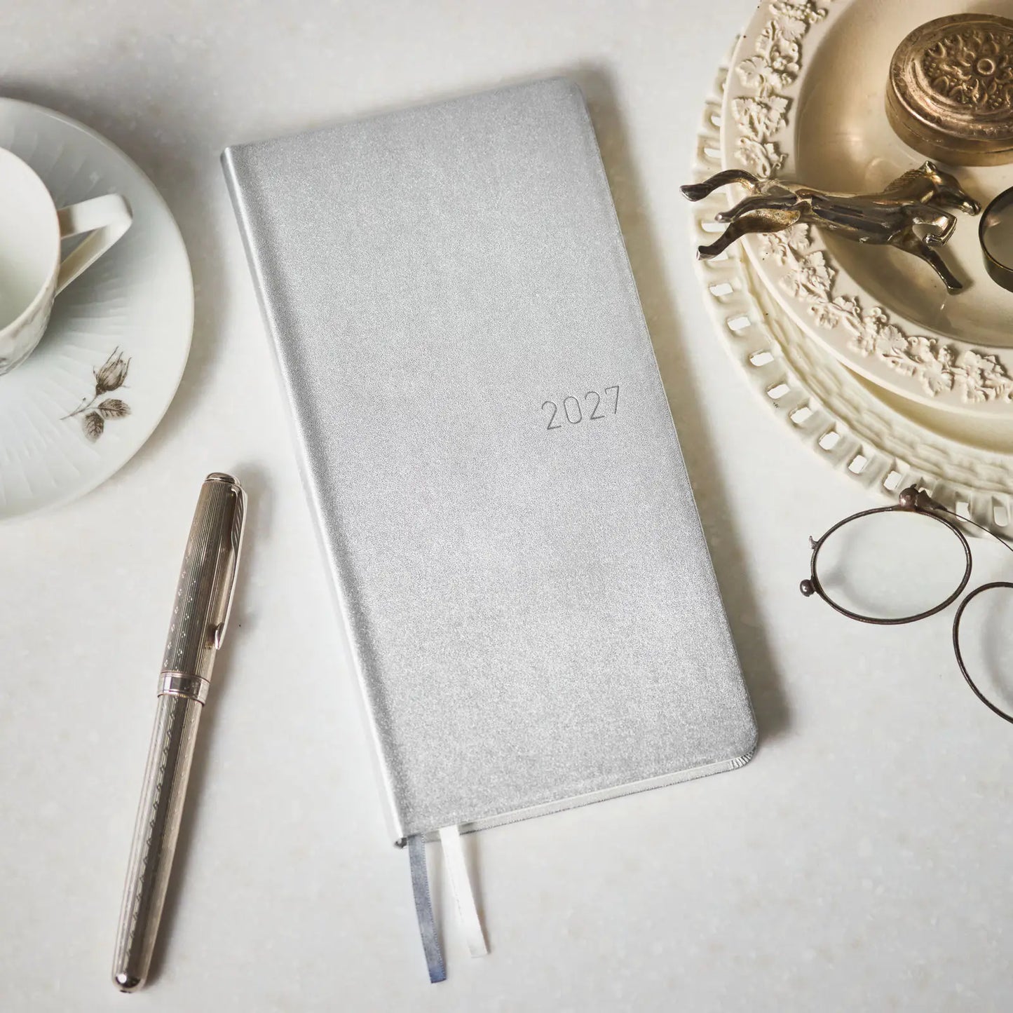 Hobonichi Techo 2027 Leather: Noble Silver Weeks Hardcover Book / Weekly Horizontal / Jan start / Mon start - English Edition