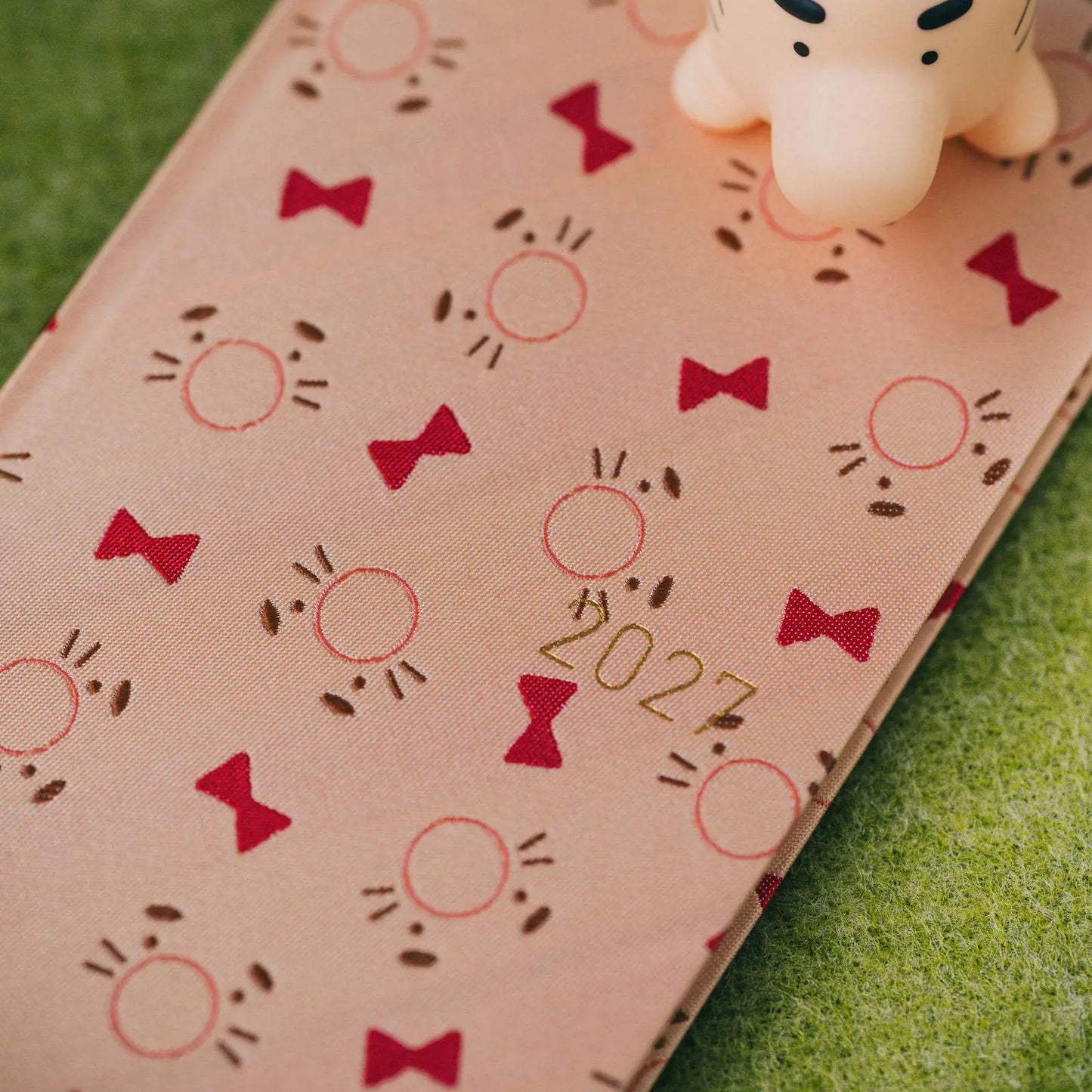 Hobonichi Techo 2027 MOTHER: Mr. Saturn Pattern Weeks Hardcover Book / Weekly Horizontal / Jan start / Mon start - English Edition