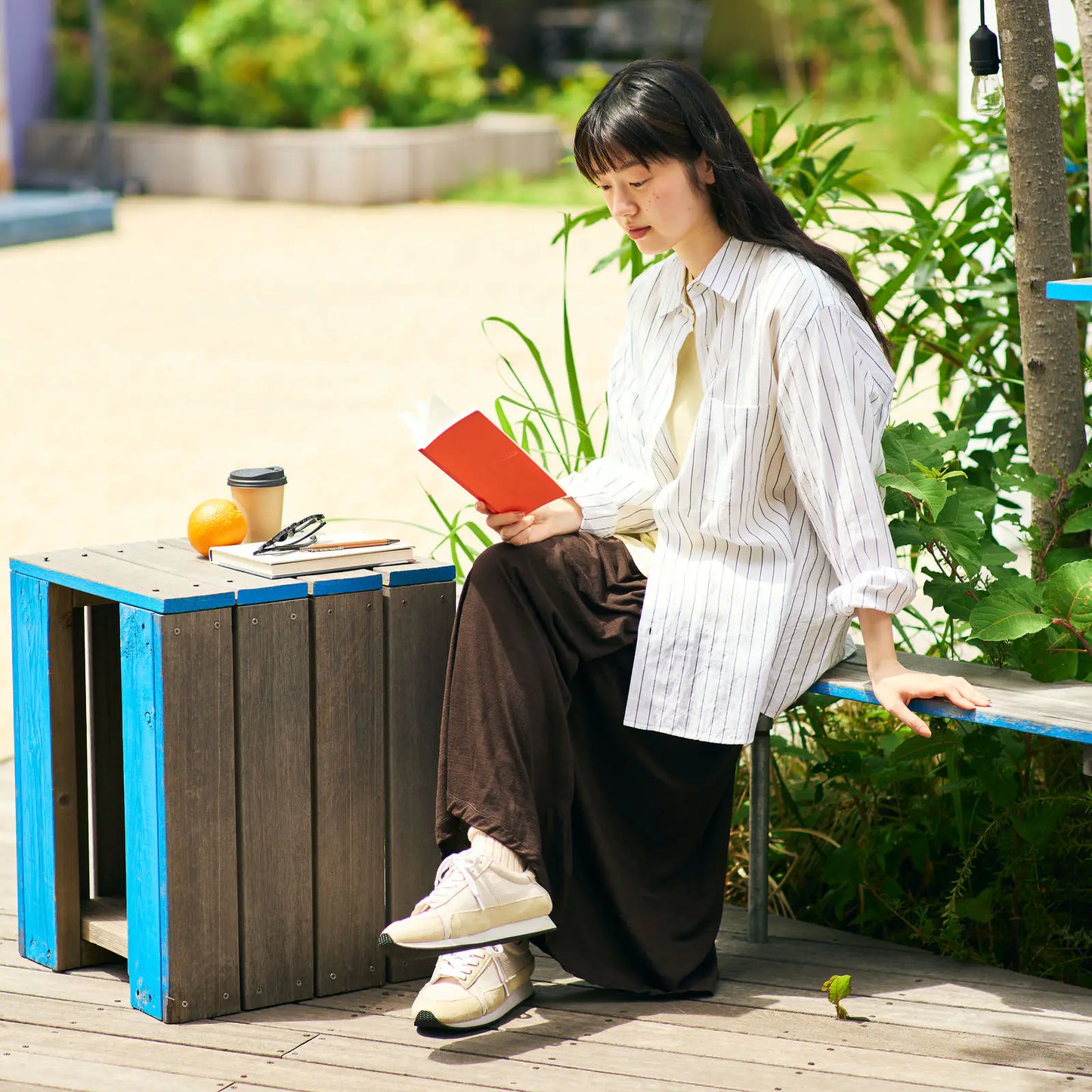 Weeks MEGA, Hobonichi Techo 2027 Sneaker: Mandarin Orange Weeks Mega Softcover Book / Weekly Horizontal / Jan start / Mon start - English Edition